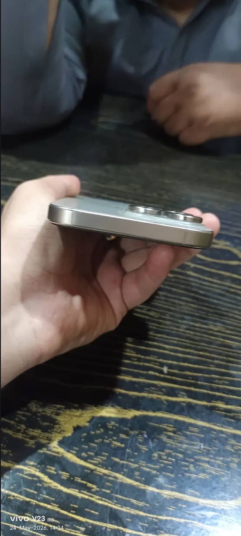 Apple iPhone 16 Pro Max 1