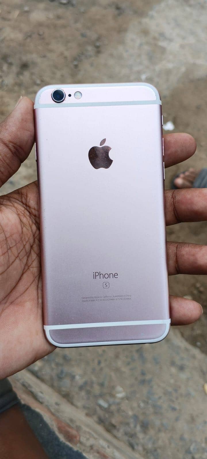 Apple iPhone 6S 3