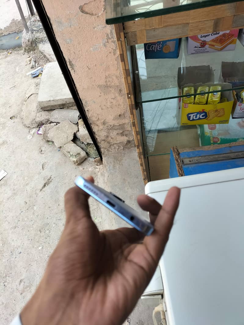 Tecno CAMON 20 2