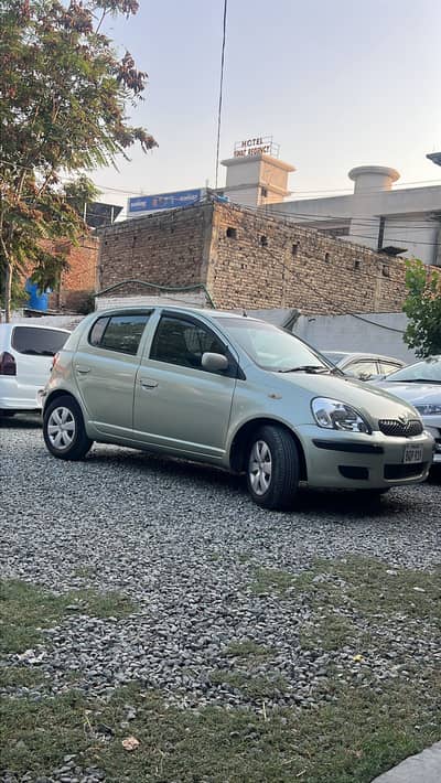 Toyota Vitz 2002