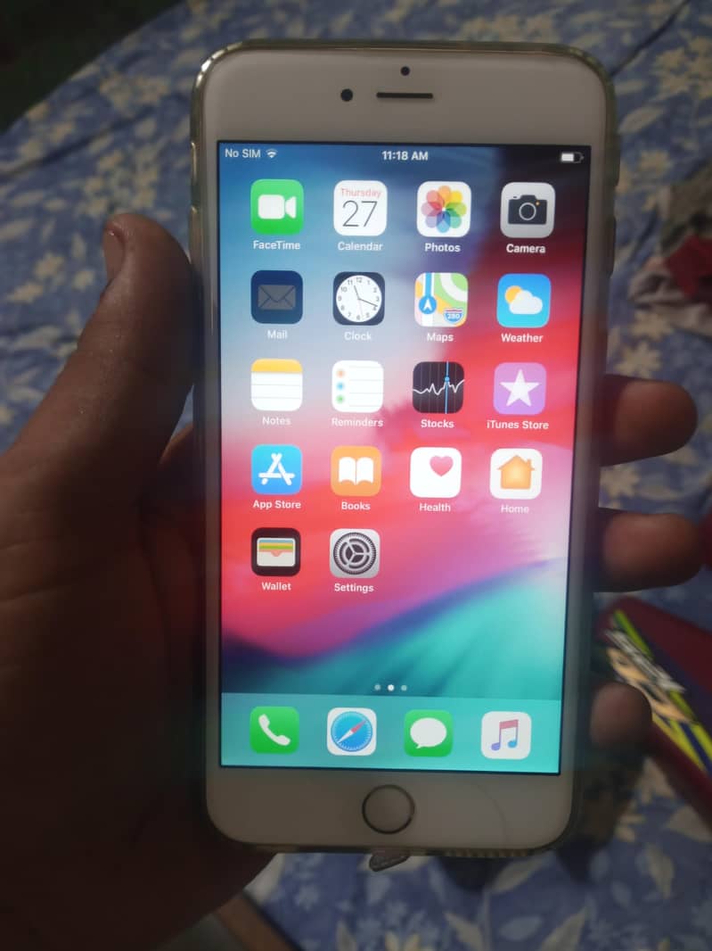 Apple iPhone 6 Plus 3