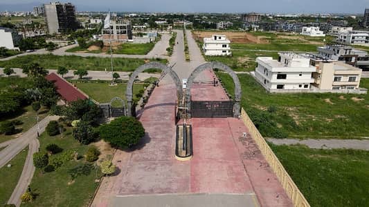 30x60 Double Road Plot For Sale