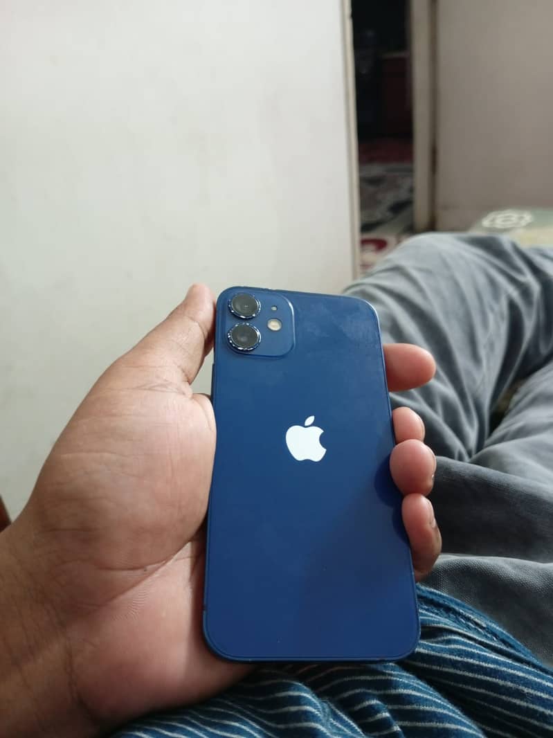 Apple iPhone 12 mini 3