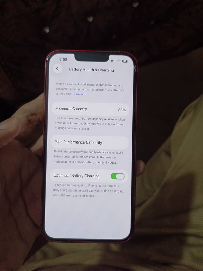 Apple iPhone 13 4