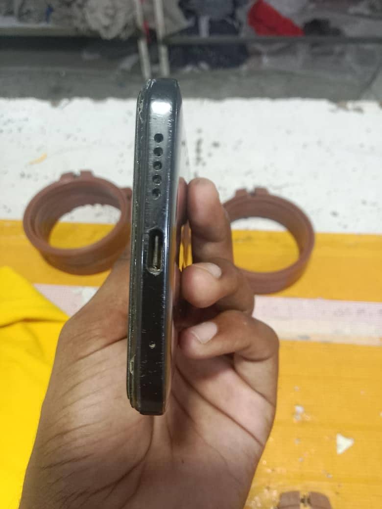 Realme 11 2