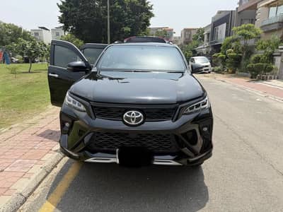 Toyota Fortuner Legender 2023