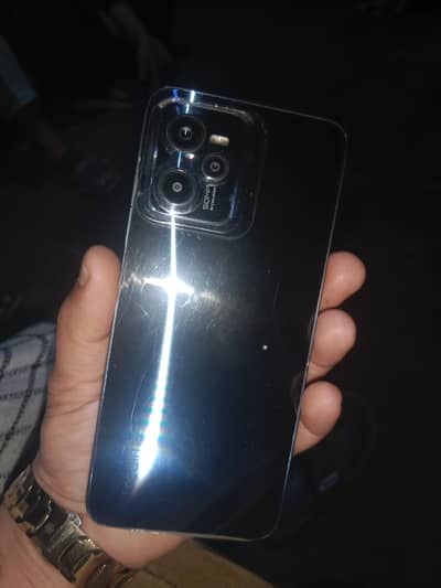 Realme C35