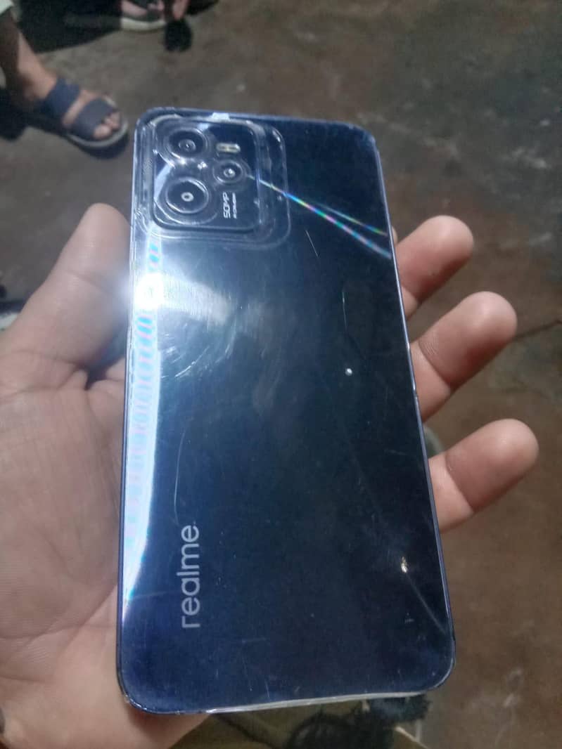 Realme C35 3