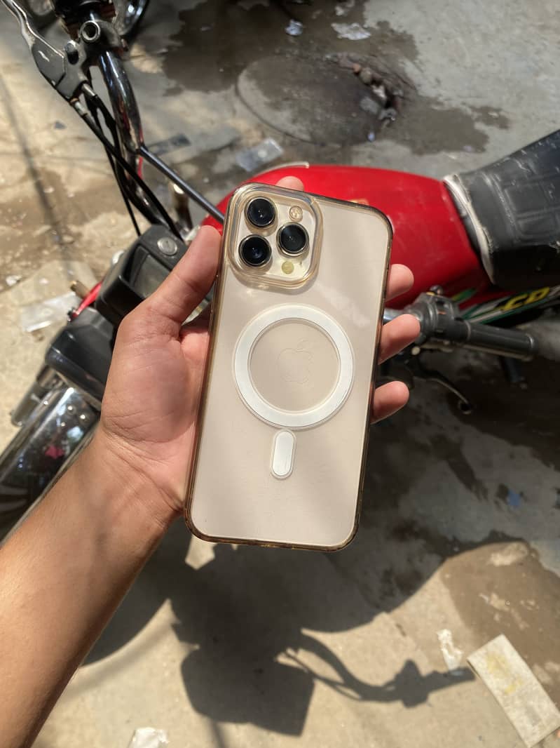 IPHONE 13 PRO MAX 8