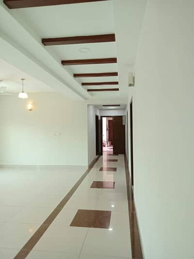GROUND PARKING 3 BED APARTMENT AVAILABLE FOR RENT IN ASKARI 11 LAHORE CANTT