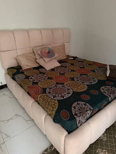 King Size Bubble Bed + Mattress