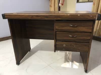 Wooden PC Table 41.5 X 23.5 Inch