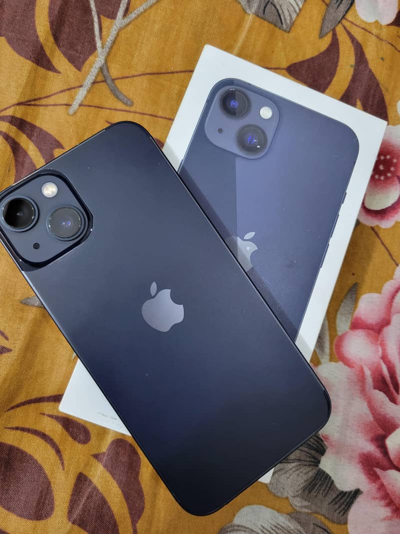 Apple iPhone 13 5