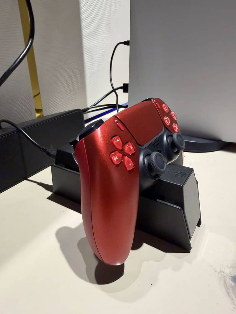 DualSense® Wireless Controller - Volcanic Red 10/10 condition 3