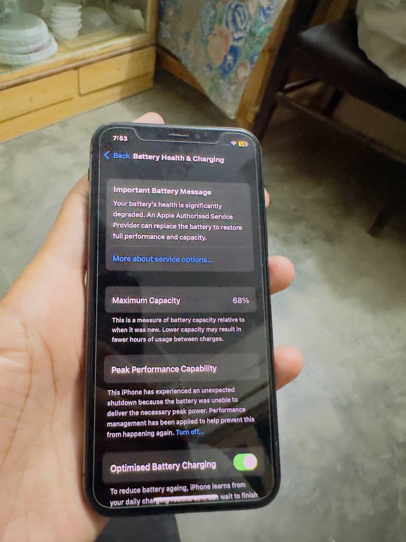 Apple iPhone X 4