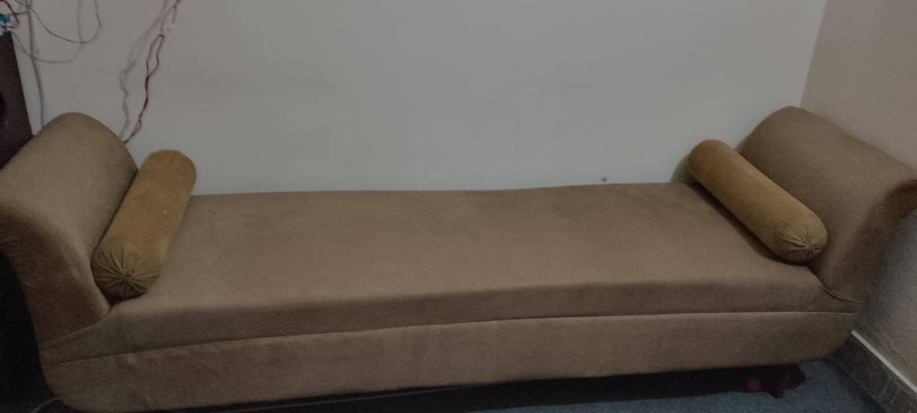 Dewan 0