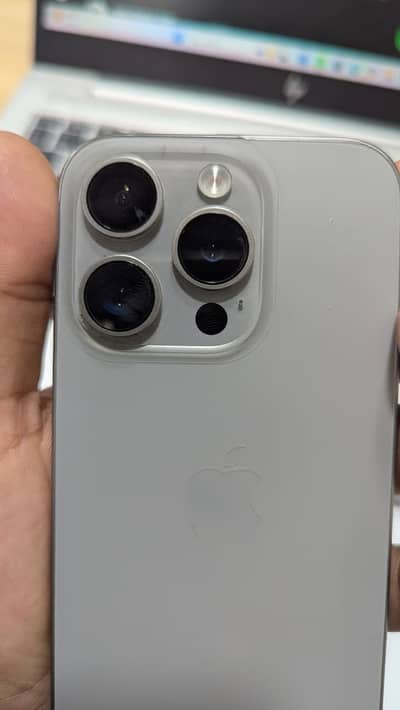 Apple iPhone 15 Pro