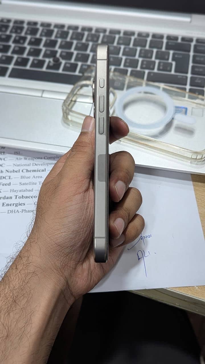 Apple iPhone 15 Pro 5