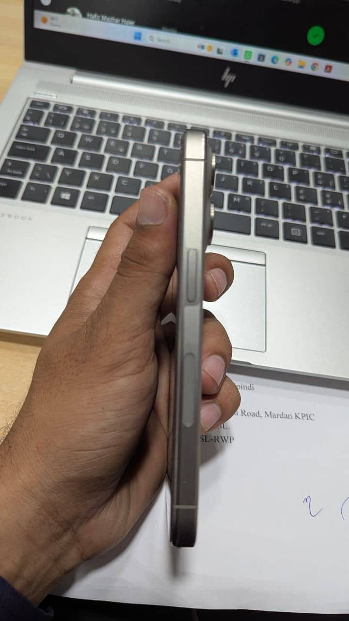 Apple iPhone 15 Pro 8