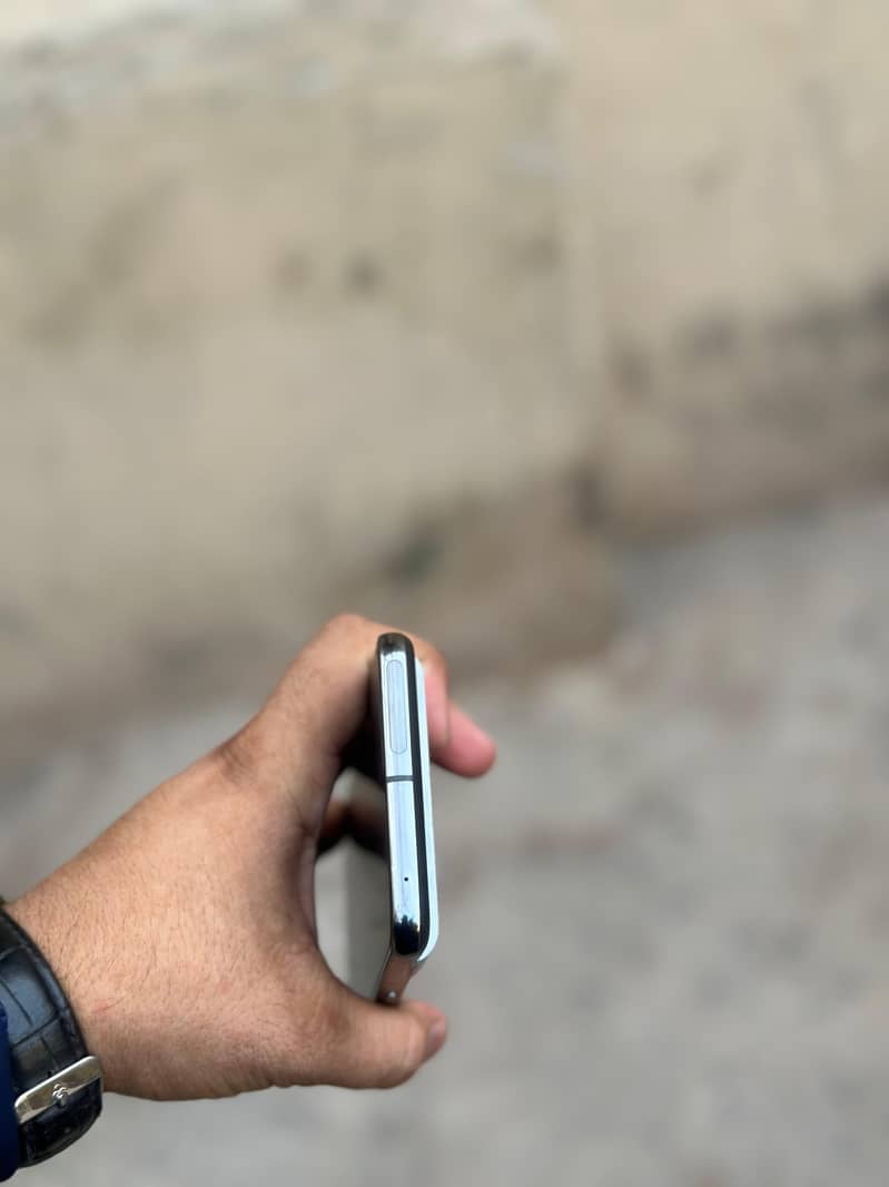Google Pixel 8 Pro 2