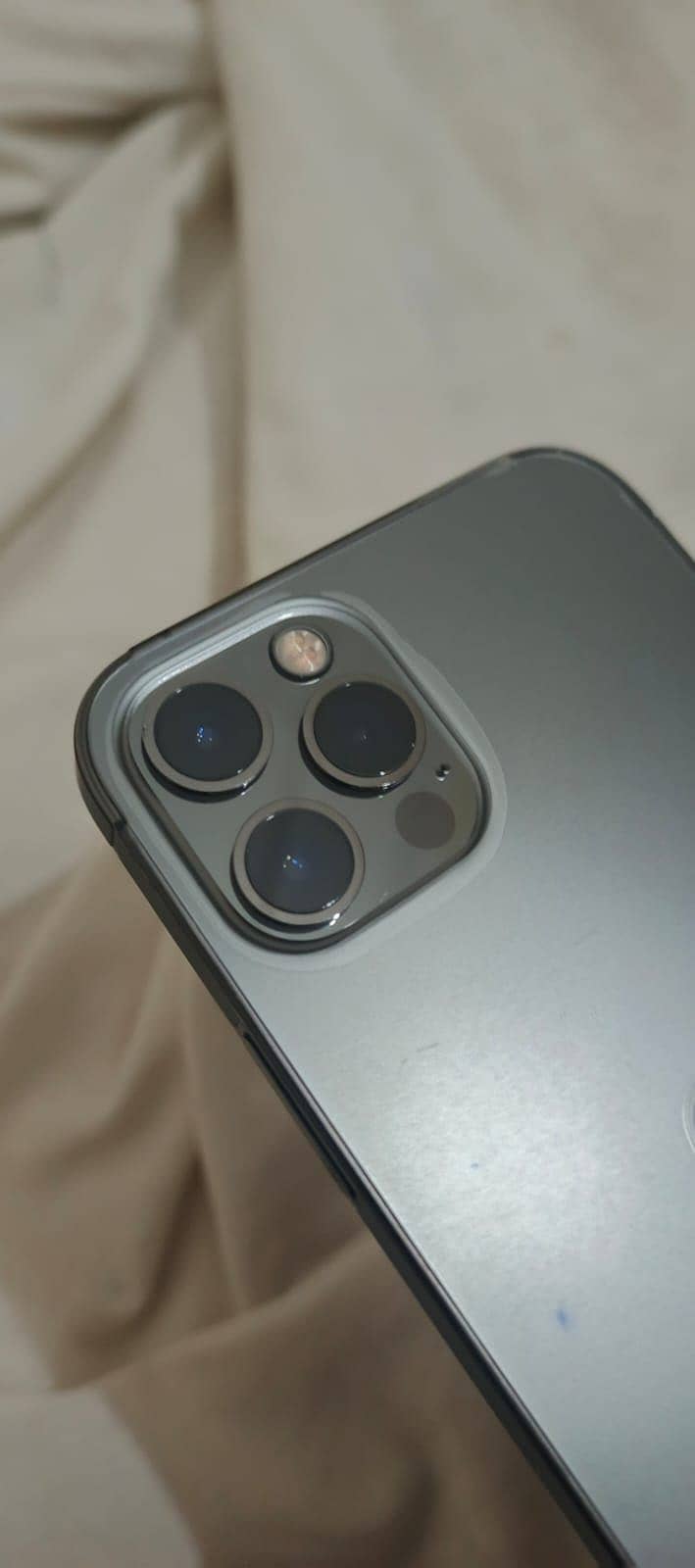 iPhone 12 Pro Jv 0