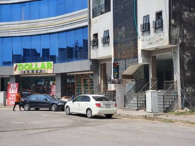 800Sq-ft Ground floor shop available for rent in Hub commercial