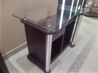 offielce table