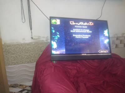 LED LCD TV 32 inch Andriod sale larriada sgd
