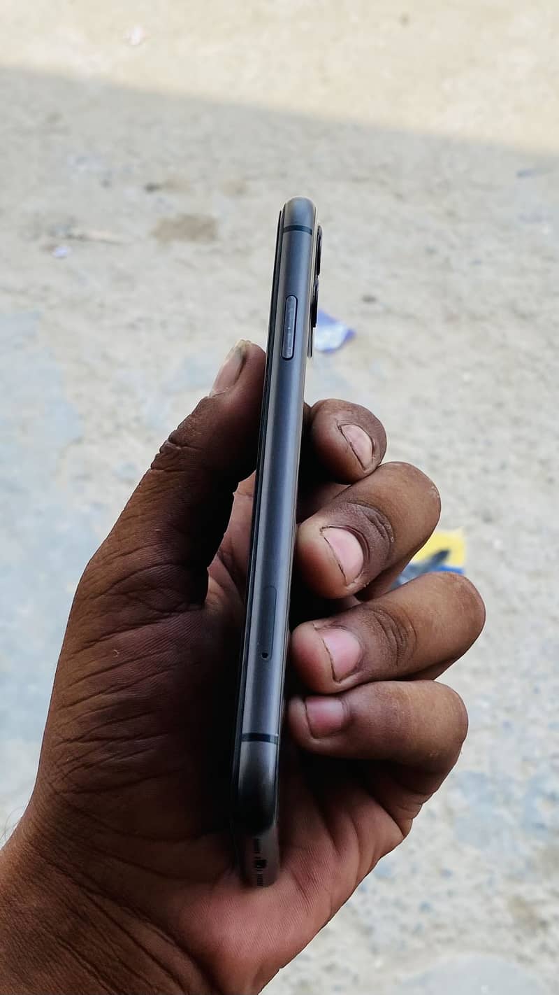 Apple iPhone 11 2