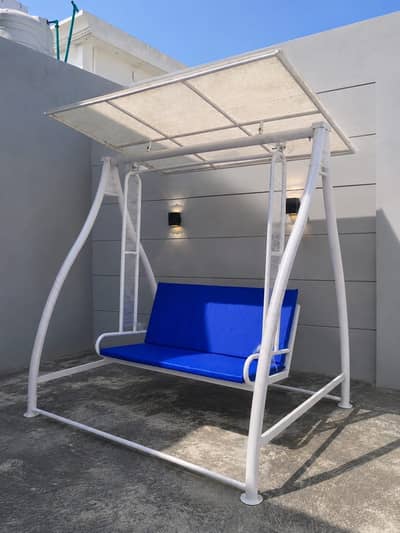 BRAND NEW SWING