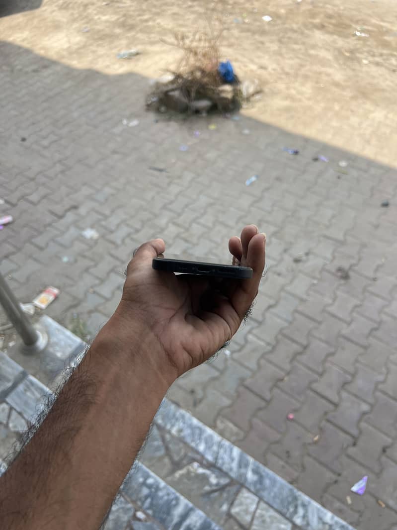 iPhone 16 MDM 4