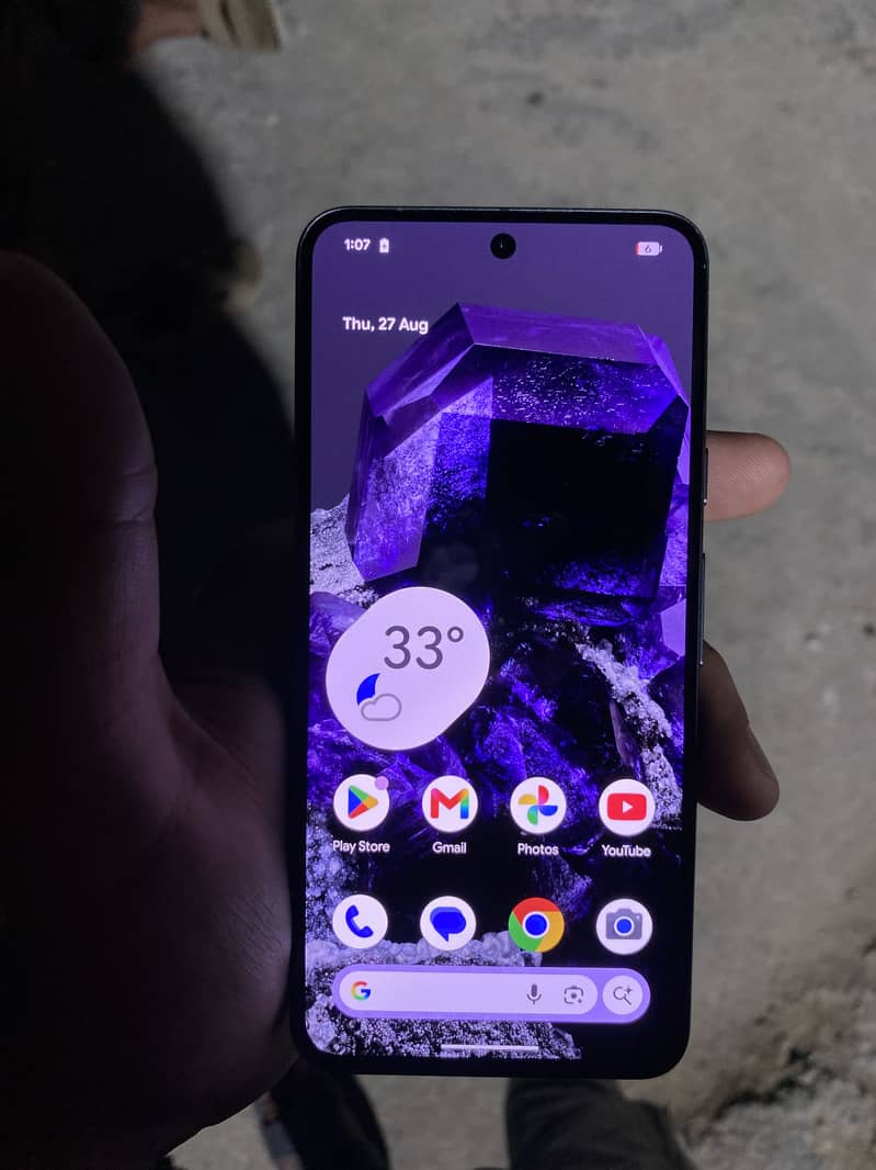 Google Pixel 8 4