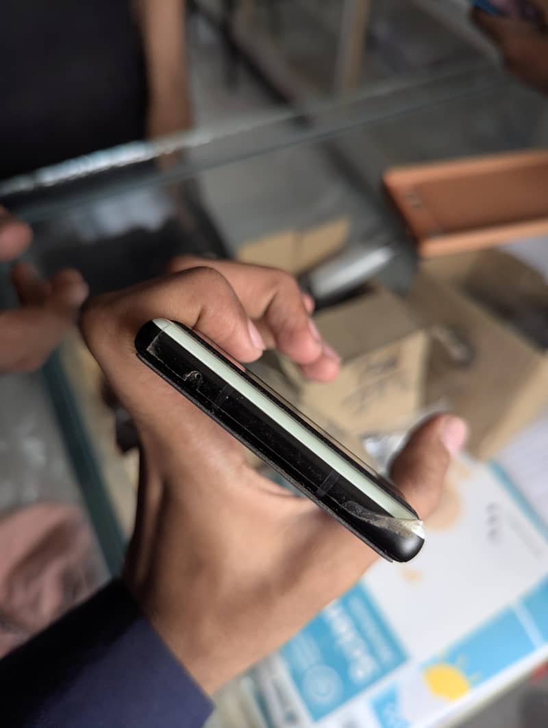 Google Pixel 6a 5