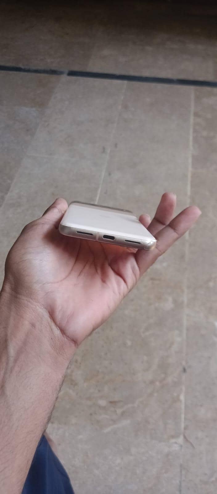Google Pixel 8 Rose Color 3