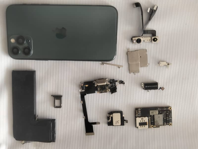 Apple iPhone 11 Pro 1