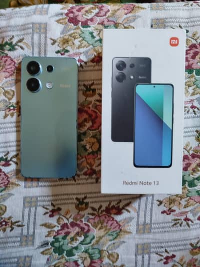 Xiaomi Redmi Note 13 box charger