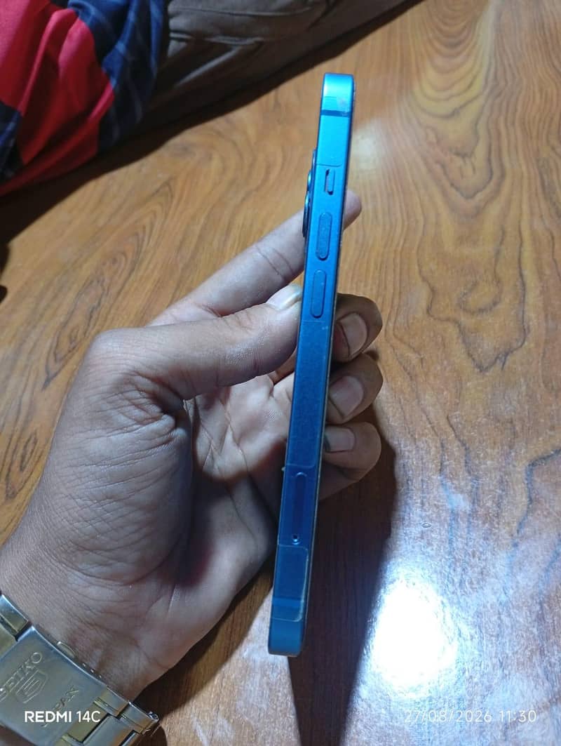 Apple iPhone 13 1