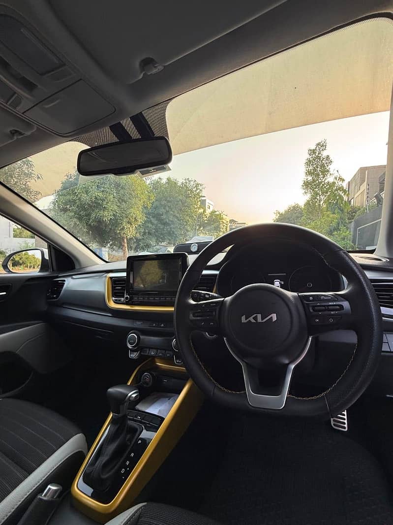 KiA STONIC 4