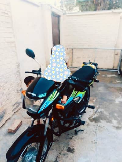 honda pridor 100 cc 1 hand used mn ne he liya mere name card bana hai