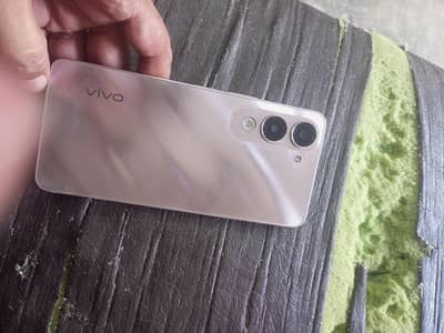 vivo y04 for selling 4,64