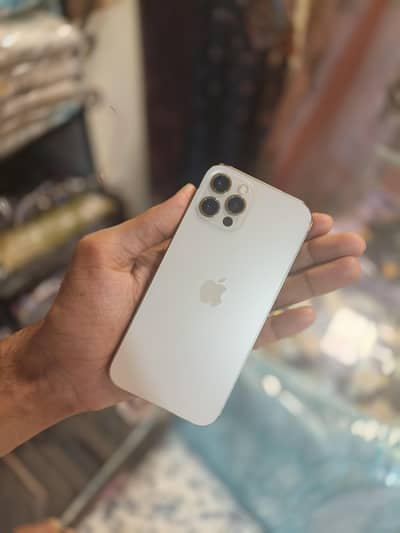 Apple iPhone 12 Pro jv
