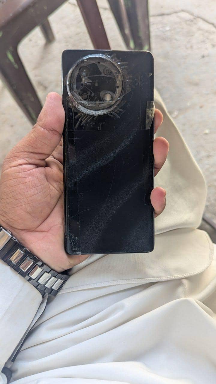 Tecno CAMON 30S 10
