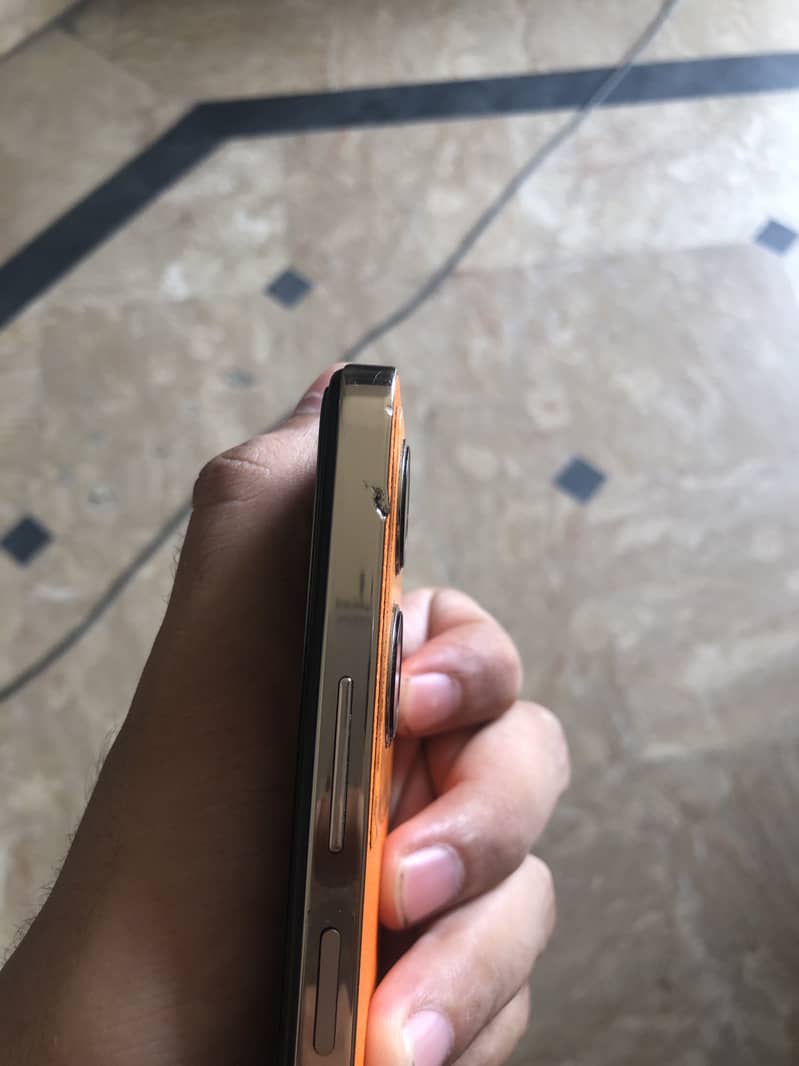 Infinix Note 30 5