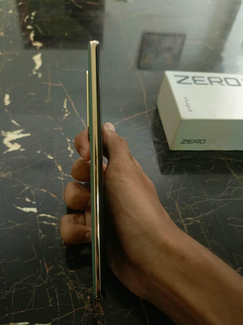 Infinix Zero 30 2