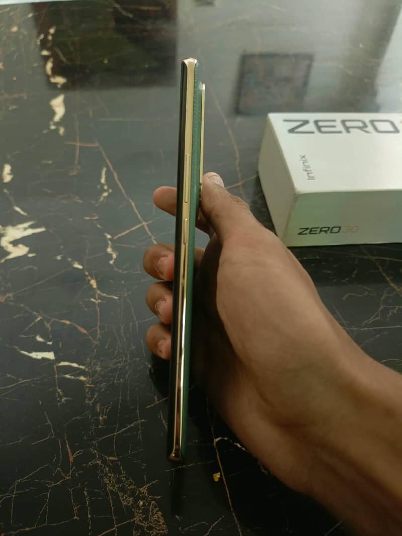 Infinix Zero 30 3