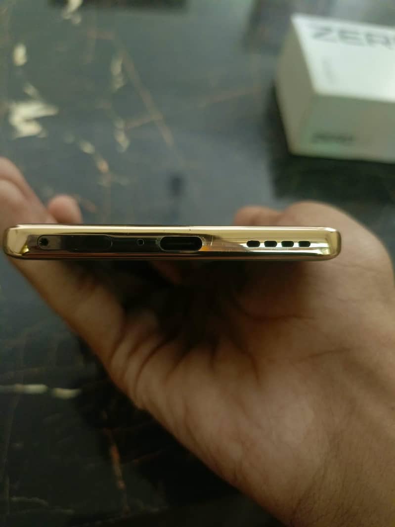 Infinix Zero 30 4