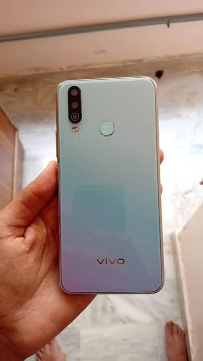 Vivo Y17