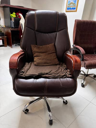 Premium Office Executive Chair of modern design