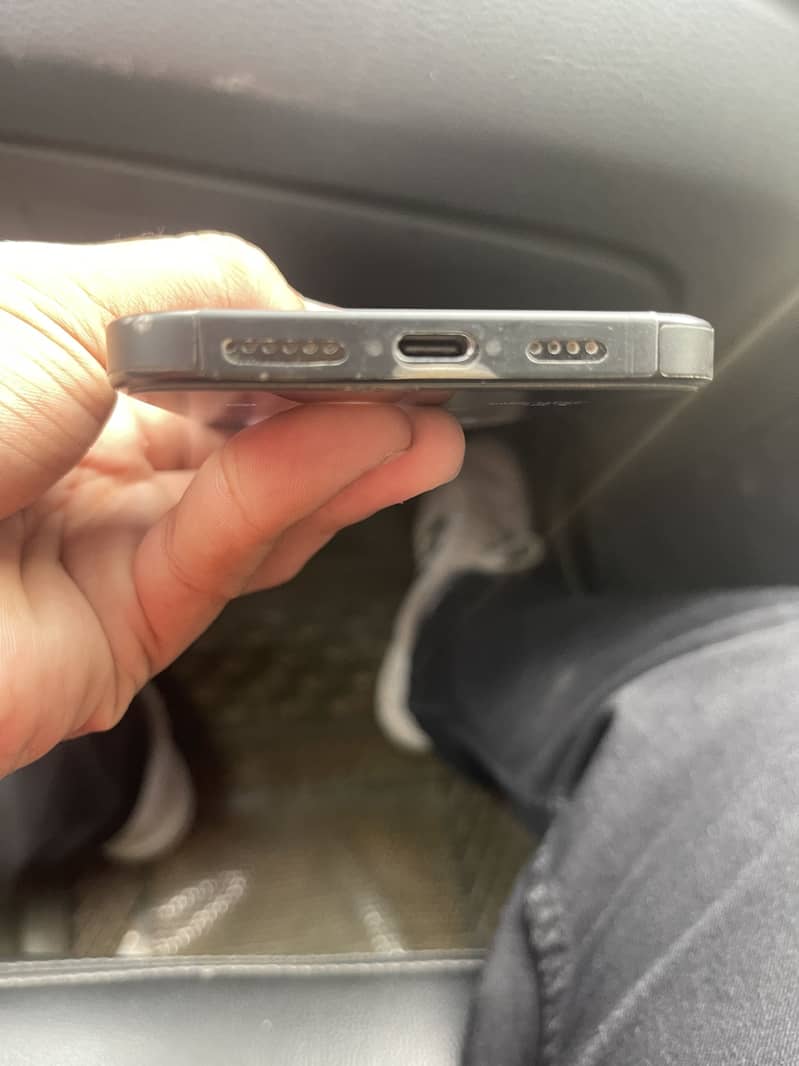 Apple iPhone 16 Pro Max 5