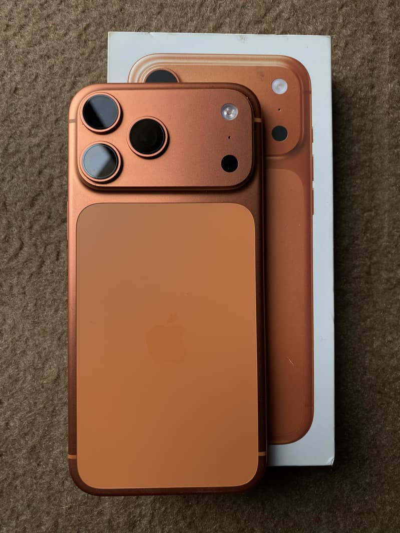 Apple iPhone 17 Pro Max 0